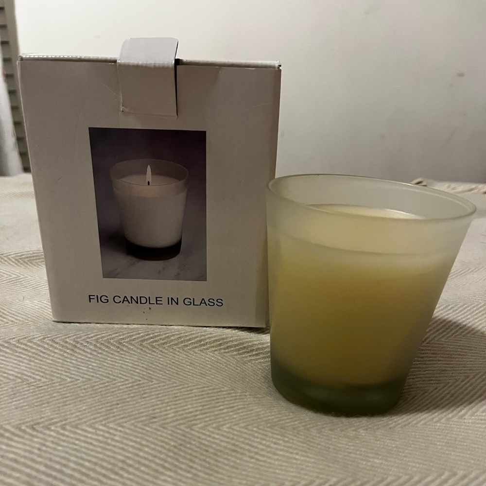 Fig Candle In Glass NIB 4 in tall